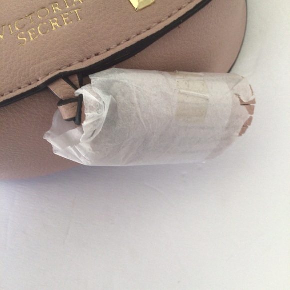 VICTORIAS SECRET FESTIVAL CROSSBODY PURSE NWT - Picture 12 of 14